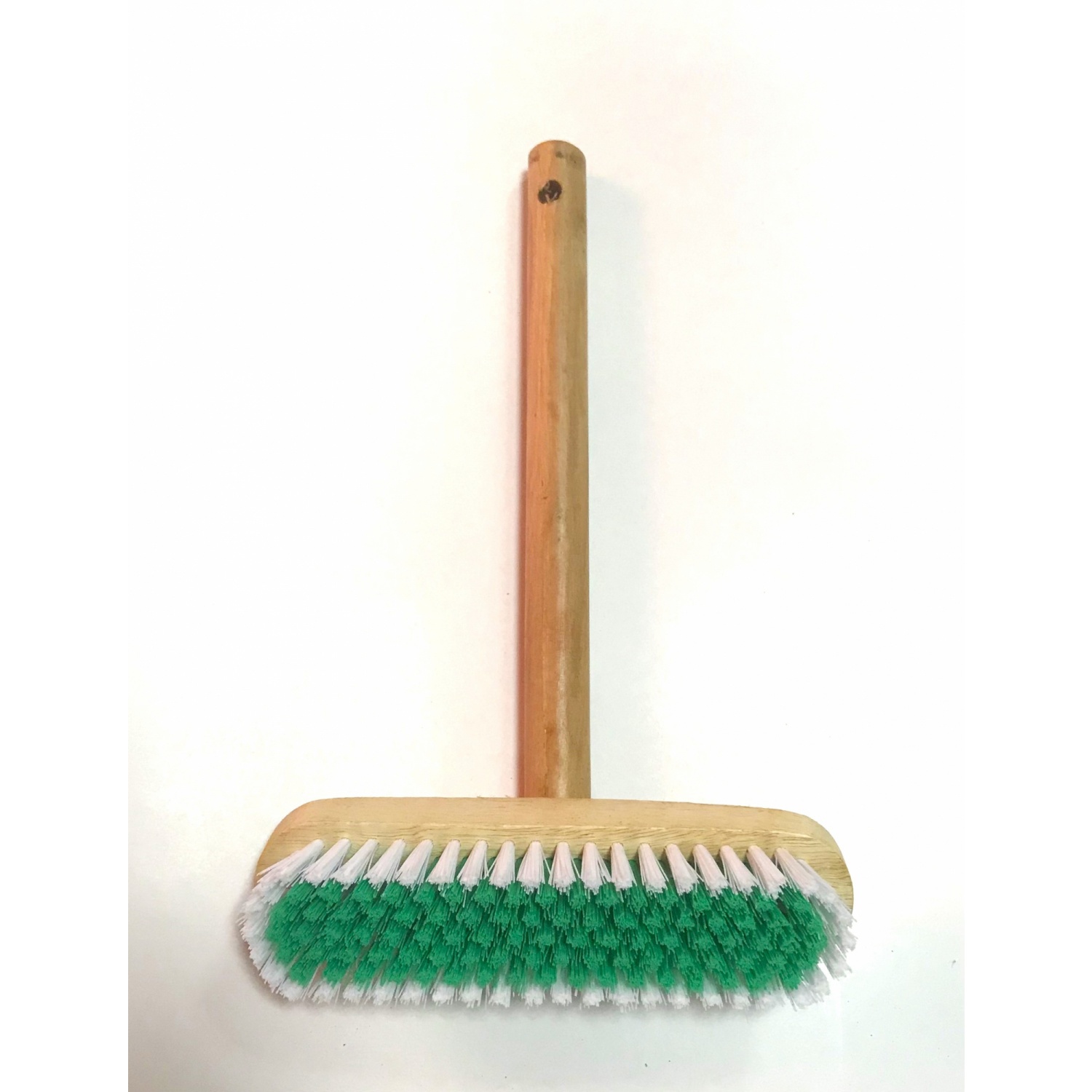 EASTMAN แปรงล้างพื้นและผนังพร้อมด้ามไม้ รุ่น 100303GH สีเขียว