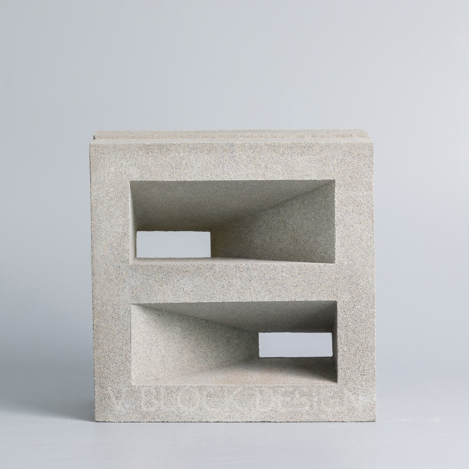 วีบล็อค อิฐบล็อกกันฝน ชนิดสองช่อง ขนาด 19x19x9 ซม.