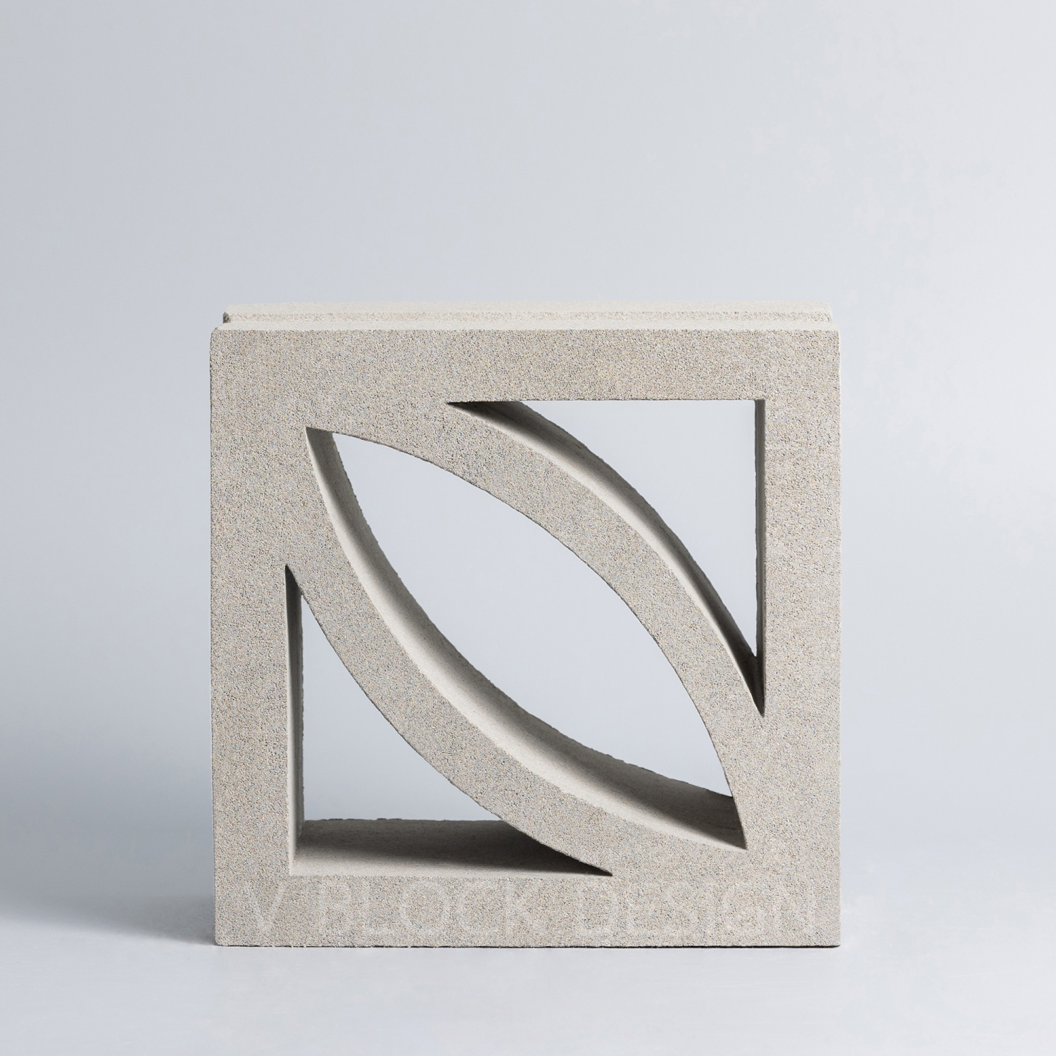 วีบล็อค อิฐบล็อกช่องลมลาย ลายใบไม้ ขนาด 19x19x9ซม.