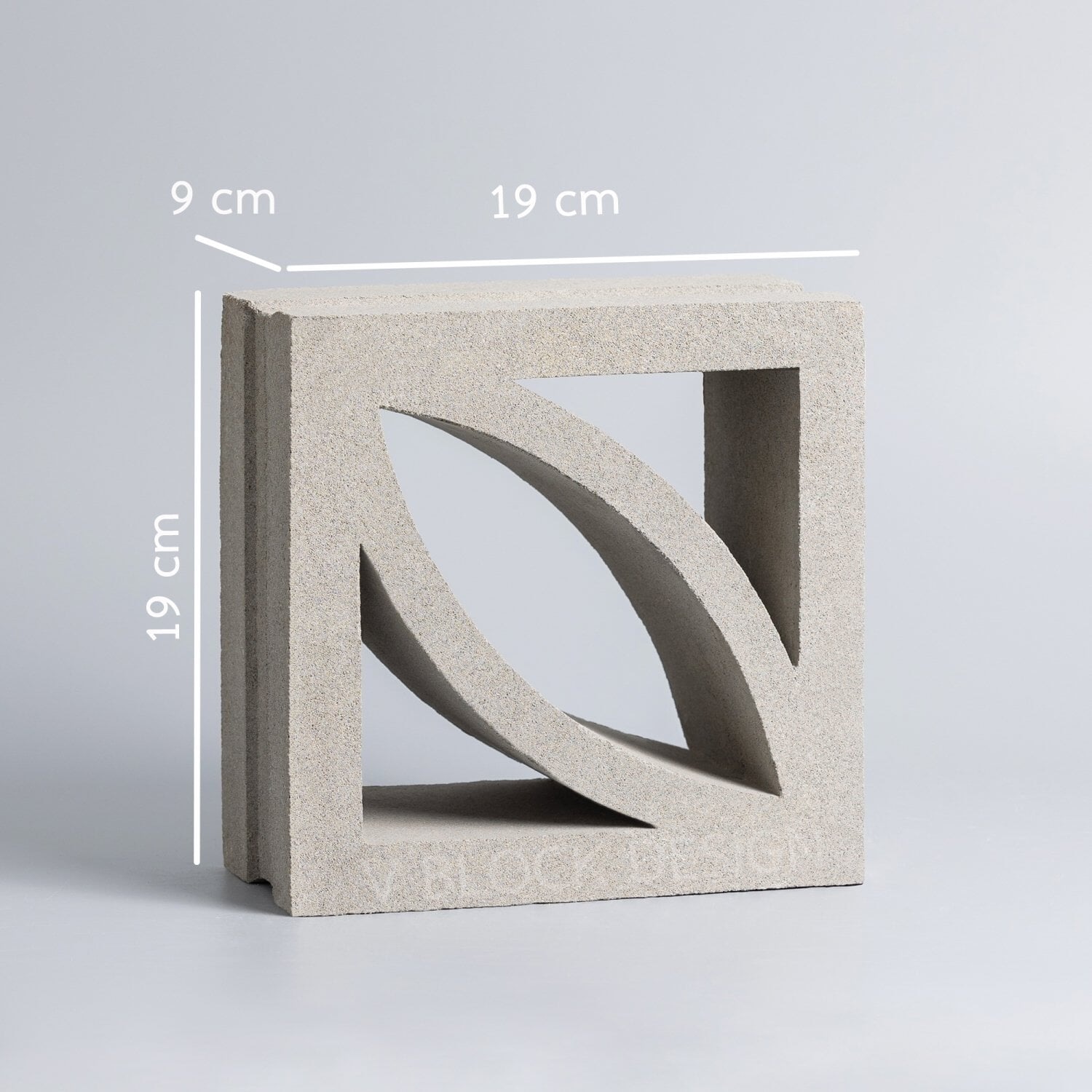 วีบล็อค อิฐบล็อกช่องลมลาย ลายใบไม้ ขนาด 19x19x9ซม.