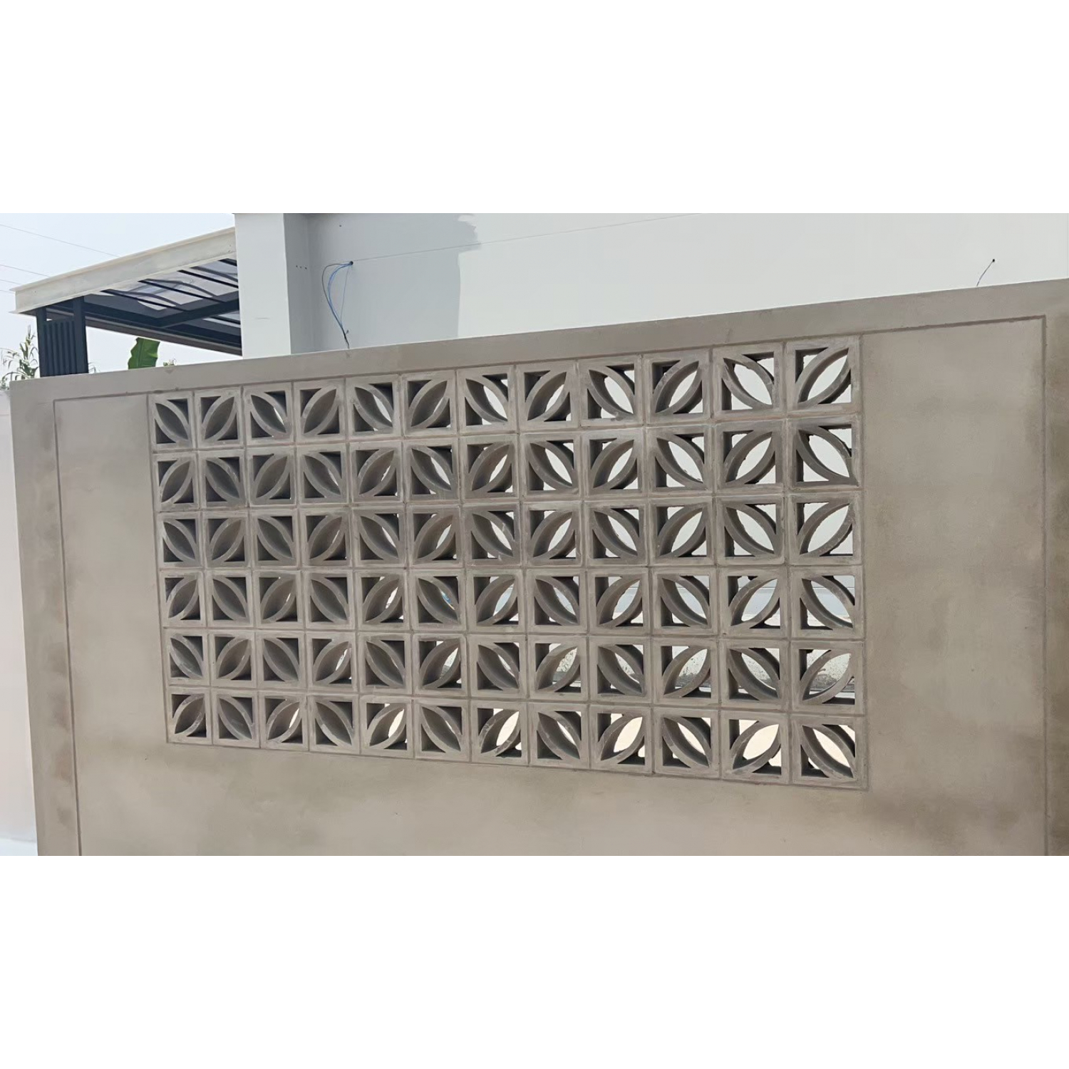 วีบล็อค อิฐบล็อกช่องลมลาย ลายใบไม้ ขนาด 19x19x9ซม.