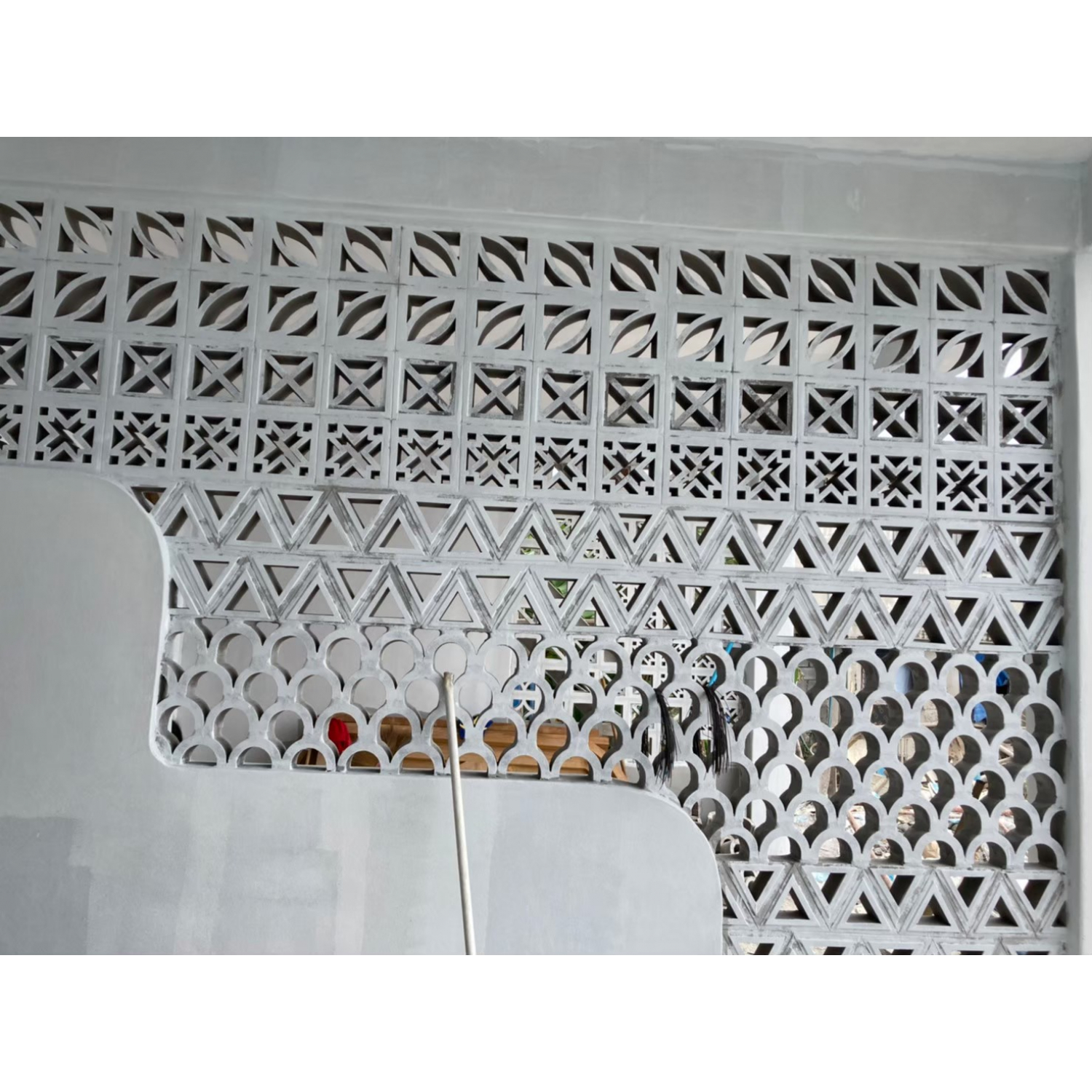 วีบล็อค อิฐบล็อกช่องลมลาย ลายใบไม้ ขนาด 19x19x9ซม.