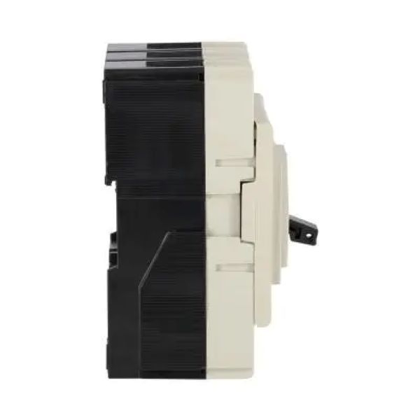 TAKAMURA ออโต้เบรกเกอร์  รุ่น TNF63CW-3P40A-MT สีครีม