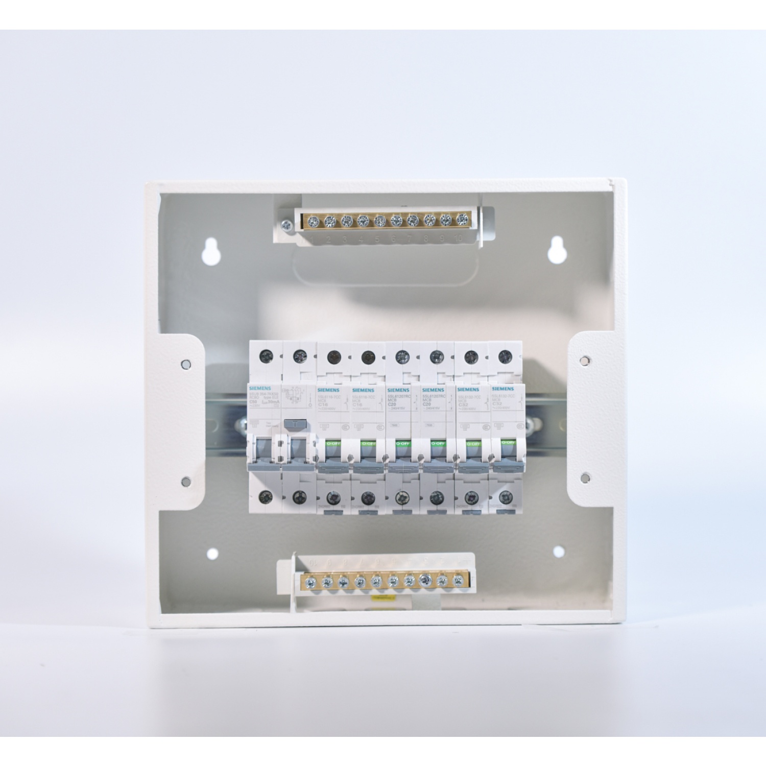 SIEMENS เครื่องตัดไฟอัตโนมัติ 6 ช่อง 50A รุ่น SBTH06-SSF 50 กันดูด