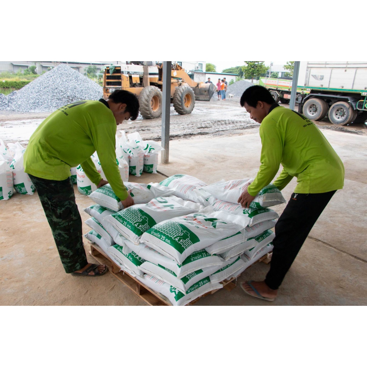 ทรายหยาบ ขนาด 25 กก.OK