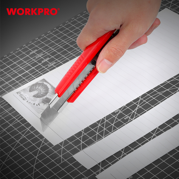WORKPRO มีดคัตเตอร์ 9mm. ด้ามพลาสติก ABS รุ่น WP212006