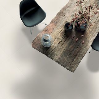 Marbella กระเบื้องแกรนิตโต้ 60x60 ซม. เดซ่า-ครีม  DGDV6001 Glossy (4P)