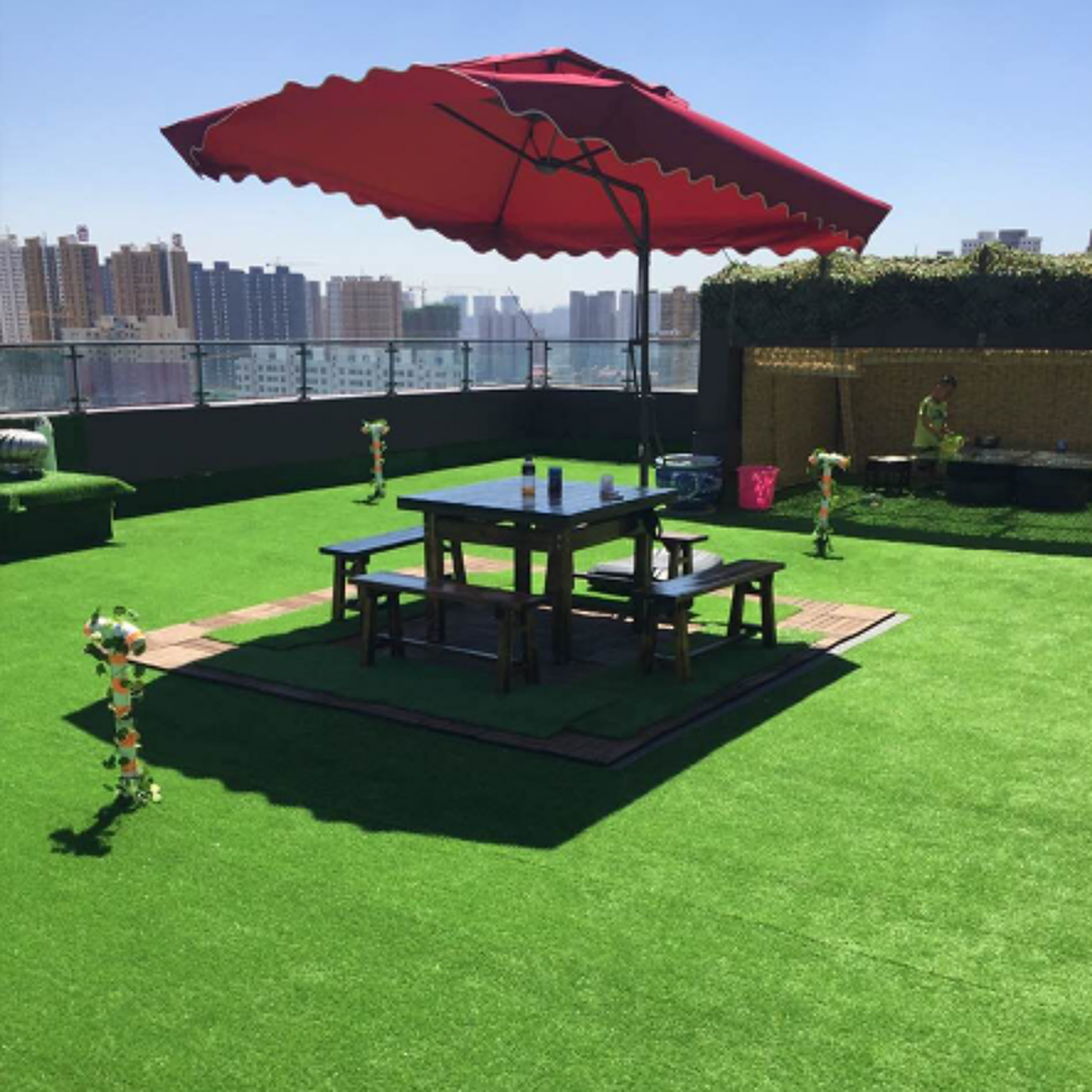 Tree’O หญ้าเทียม ขนหญ้ายาว 40มม. ขนาด 2x5M รุ่น BNL402180088-53110 สีเขียว 3 โทนสี