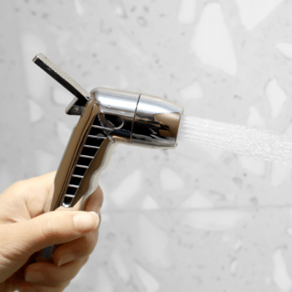 Iris ชุดสายฉีดชำระพร้อมสต็อปวาล์ว 2 ทาง รุ่น 6FXQ003-2F