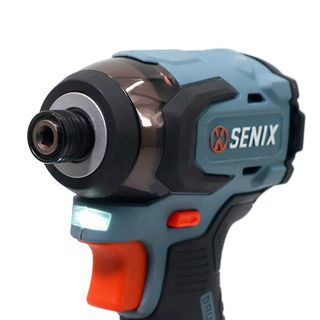 SENIX สว่านไขควงไร้สาย ไร้แปรงถ่าน 20V 1/4นิ้ว รุ่น PDIX2-M2-EU พร้อมแบตเตอรี่ 2.0Ah 1ก้อน และแท่นชาร์ต1อัน