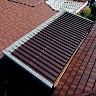 ตราเพชร กระเบื้องหลังคาลอนคู่ 0.5x50x120 ซม. สีเทาไทเทเนียม