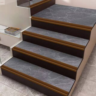 MAC จมูกบันได PVC หน้ากว้าง 38 มม. ยาว 2 เมตร รุ่นDF38-20B1 สีน้ำตาลเข้ม