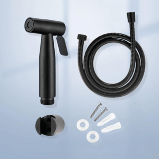 Verno ชุดสายฉีดชำระ รุ่น 6BLX001-3P ขนาด 6.8x133x2.4 ซม. สีดำ