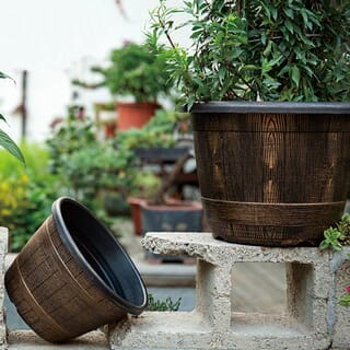 Tree O  กระถางต้นไม้ทรงถังไม้ 8นิ้ว รุ่น AM008 ขนาด 20.3*13.9ซม.  สีไม้ 