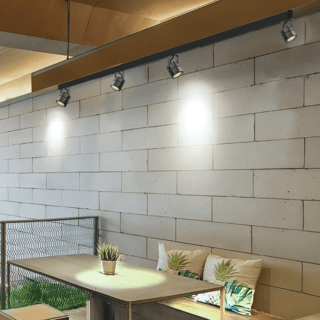 EILON แทร็กไลท์ LED หน้าแปดเหลี่ยม  6W รุ่นTP-OTL-B6WW แสงวอร์มไวท์ สีดำ