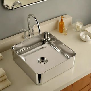 Verno อ่างล้างหน้าวางบนเคาน์เตอร์ก๊อกนอกอ่าง **ไม่รวมก๊อกน้ำ** รุ่น คราวซิลเวอร์ VN-1031-SL สีเงิน