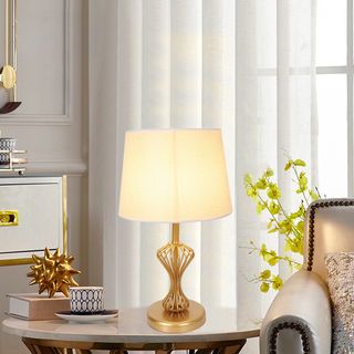 EILON โคมไฟตั้งโต๊ะ ขั้ว E27 ขนาด 25x25x 42cm รุ่น WP199138 สีทอง