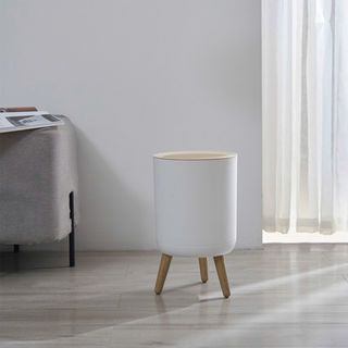 KOJI ถังขยะฝากดทรงสูง Minimal 7 ลิตร รุ่น KOJ-01 ขนาด 22x36.3x22 ซม. สีขาว