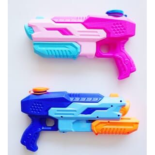 TOYS ของเล่นปืนฉีดน้ำแบบชัก รุ่น1028 ขนาด30x18x5ซม.คละสี