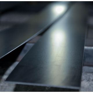 เหล็กแบนตัด  1 1/2 นิ้ว นา 4 มม. เหลือง