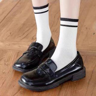 KOJI ถุงเท้าข้อกลางลายเส้นบน รุ่นSC52 ขนาด11x18x0.5ซม.คละสี