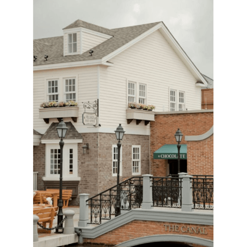 เฌอร่า ไม้ฝา รุ่นขอบตรง ลายสัก 0.8x20x300ซม. สีแดงเชอรี่