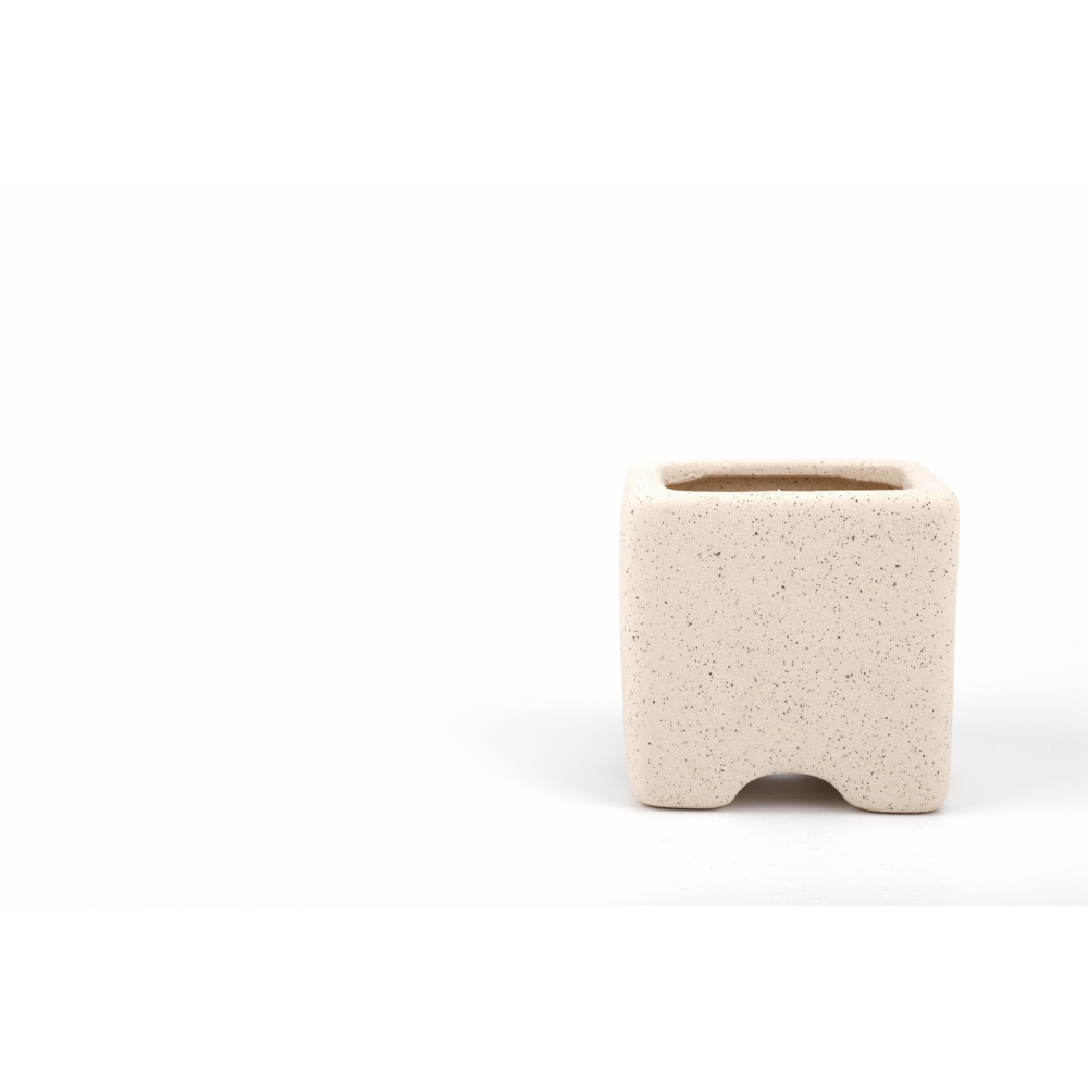 Tree’O กระถางเซรามิก รุ่น 4ZR-002 สีครีม