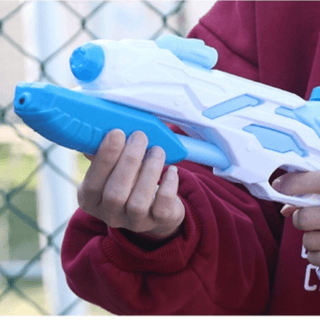 TOYS ของเล่นปืนฉีดน้ำแบบชัก รุ่น#777-3C ขนาด31x5.5x16.5 ซม.คละสี