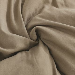 TRUFFLE ชุดเครื่องนอนพร้อมผ้านวม 6 ชิ้น รุ่น Hoshi-02 ขนาด 5ฟุต สีกากี-ครีม