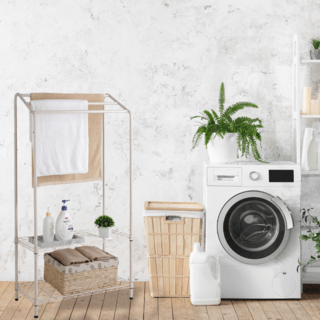 SAKU ราวพาดผ้าเหล็กพร้อมชั้นวาง 2 ชั้น FW-901372C ขนาด 70x35x135 ซม. สีเบจ