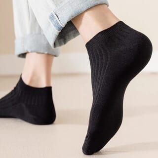 KOJI ถุงเท้าข้อสั้นแบบเรียบ รุ่นSC04 ขนาด5x17x0.4ซม.คละสี