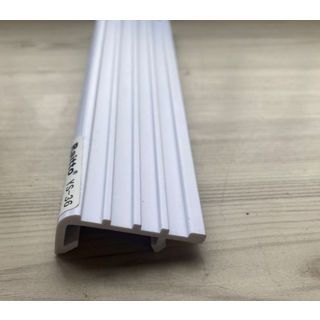 MAC จมูกบันได PVC หน้ากว้าง 38 มม. ยาว 2 เมตร รุ่นDF38-20G2 สีเทาอ่อน