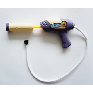 TOYS ของเล่นปืนฉีดน้ำแกะน่ารักแบบกระเป๋าสะพาย รุ่น1030-52 ขนาด45x31x7.5ซม.