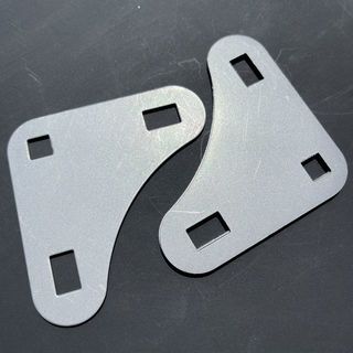 มุมฉาก-ประกอบชั้นเหล็กฉากรู 1.8มิล (20แผ่น/ถุง)