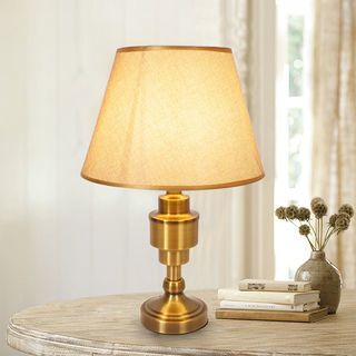 EILON โคมไฟตั้งโต๊ะ ขั้ว E27 ขนาด 30x30x 47cm รุ่น WP1982211 สีทอง