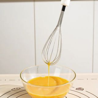 KOSCH ตะกร้อมือ EASYCOOK สีขาว