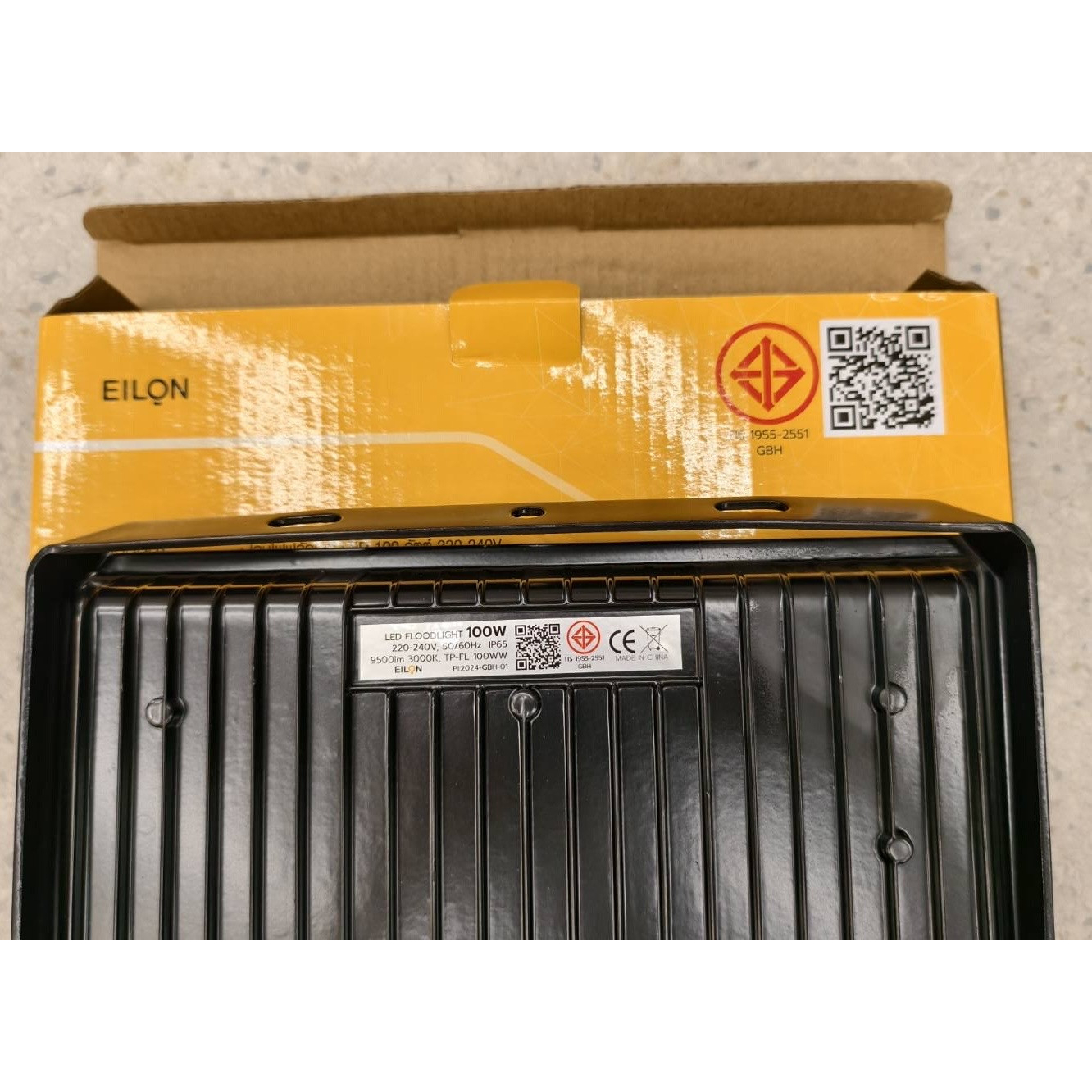 EILON โคมไฟฟลัดไลท์ LED 100W รุ่นTP-FL-100WW แสงวอร์มไวท์