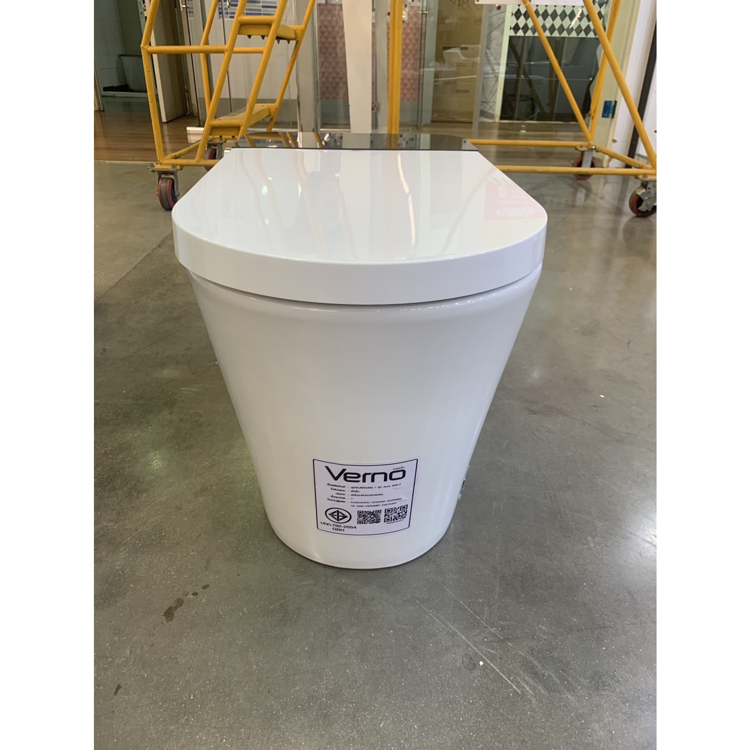 Verno สุขภัณฑ์อัจฉริยะรุ่น Aura 626-4 4.8L