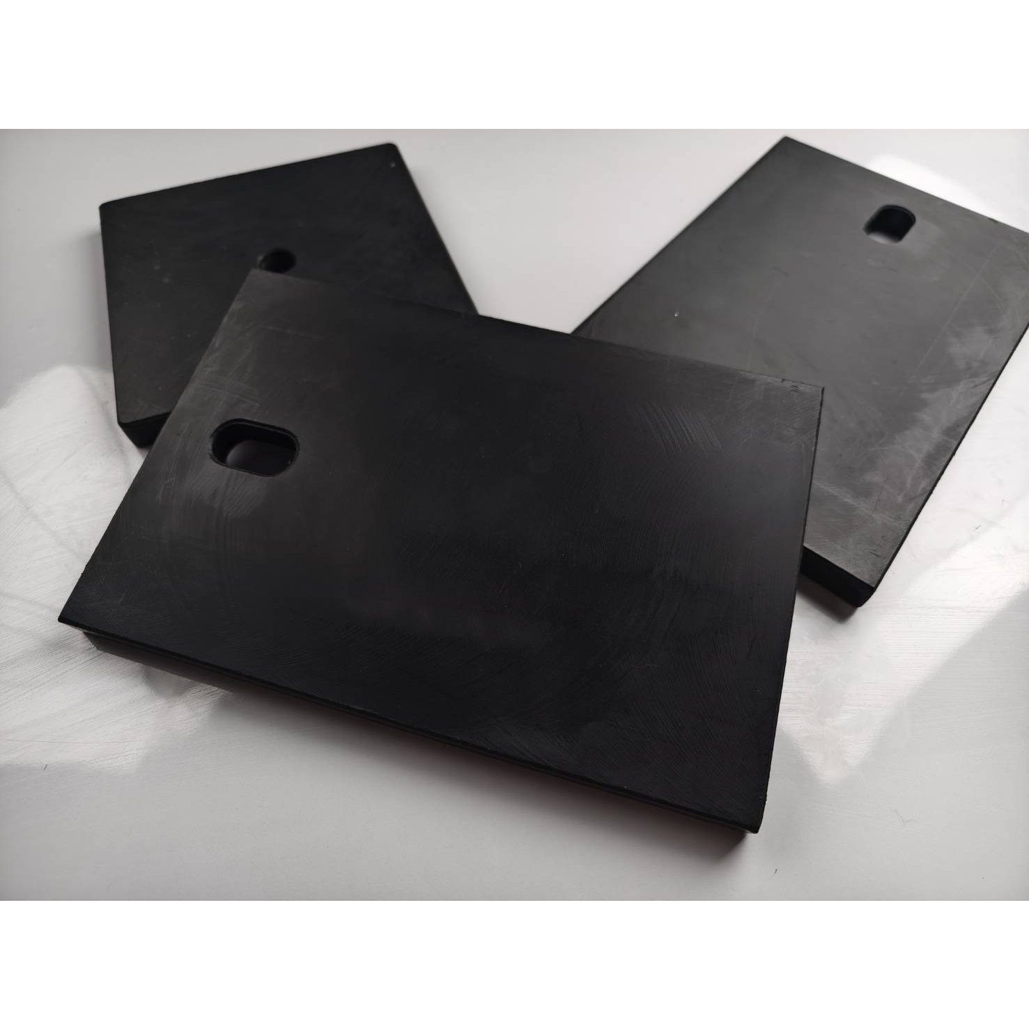 SSP แผ่นรองมิเตอร์พลาสติก เกรด A  ขนาด 30x20x2 CM. สีดำ