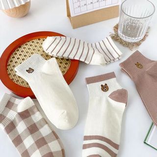 KOJI ถุงเท้าข้อกลางผู้หญิงพาสเทล รุ่นSC27 ขนาด6x17x0.4ซม.คละแบบ