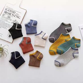 KOJI ถุงเท้าข้อสั้นสายเส้น รุ่นSC12 ขนาด5x20x0.4ซม.คละสี