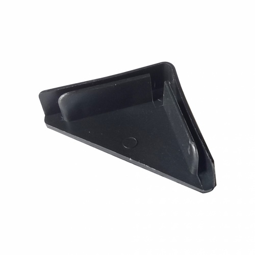 ปืนใหญ่ พลาสติกรองขาเหล็กฉากรู ขนาด 4.2x4.2x1.2ซม. สีดำ บรรจุ 8ชิ้น/ถุง