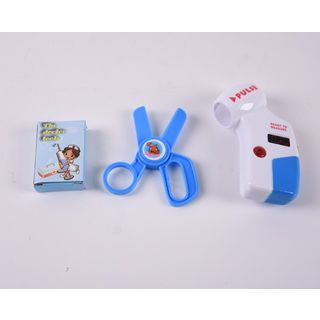 TOYS ชุดของเล่นเครื่องมือทางการแพทย์ (พร้อมไฟ IC) #66001C-25 (15.5x38x4ซม.) สีชมพู