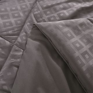 TRUFFLE ชุดเครื่องนอนพร้อมผ้านวม 6 ชิ้น รุ่น Kuro-01 ขนาด 5ฟุต สีเทา