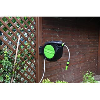 Tree O Plus โรลสายยางอัตโนมัติ ขนาด1/2ยาว20 เมตร รุ่นGLB-8217-0 สีเขียวดำ