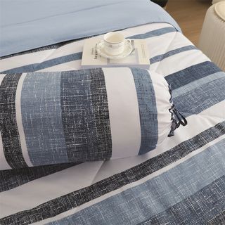 TRUFFLE ชุดเครื่องนอนพร้อมผ้านวม 4 ชิ้น รุ่น Riku-03 ขนาด 3.5ฟุต สีน้ำเงิน