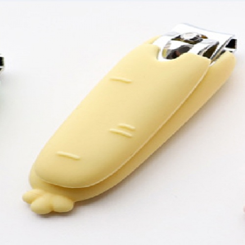  USUPSO กรรไกรตัดเล็บแครอท ขนาด 2x6.5x2 ซม.(#B5) 