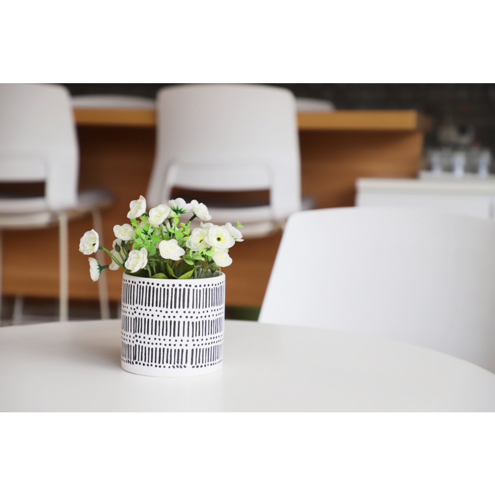 Tree O กระถางเซรามิก รุ่น 4ZR-007 สีดำ