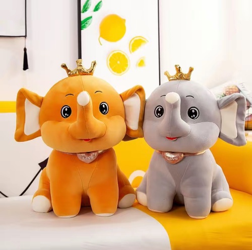 KOJI ตุ๊กตาช้างน้อยใส่มงกุฎแบบนั่ง รุ่น KOJI-02 ขนาด30x35ซม.